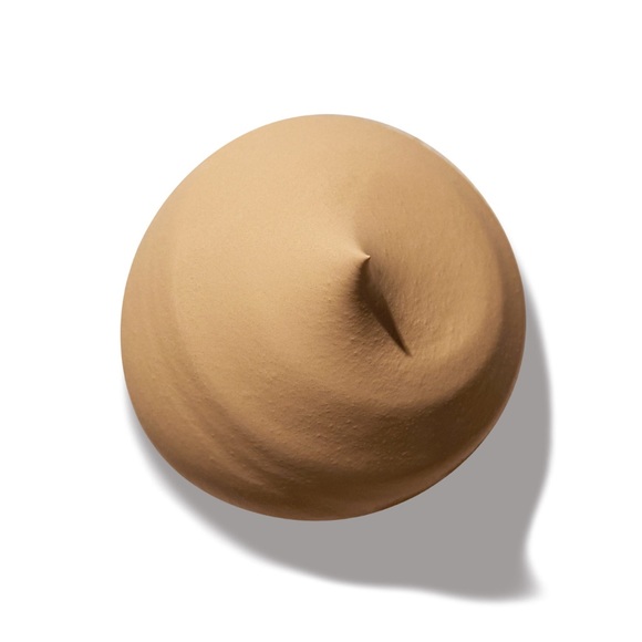 TARTE
Amazonian Clay 16-Hour Full
Coverage Foundation in 37S Medium Tan Sand - Picture 2 of 4